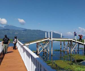 El desmantelamiento inició hoy con el muelle ubicado en el sitio denominado “Las Conchas”, además la Fiscalía visitó al resto de propietarios a quienes se les ordenó ejecutar la misma acción.