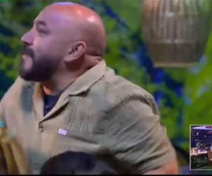 El cantante sorprendió a todos con su reacción al escuchar la canción de Belinda.