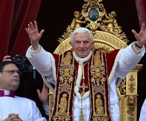 Algunos de los protocolos que se hacen en los funerales normales de los papas se realizarán en el de Benedicto XVI.
