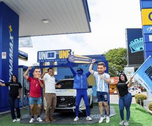 Dany Josué Núñez Suazo recibió las llaves de su nuevo Nissan Magnite Advance como ganador del cuarto sorteo de la promoción UNO te une a la fiesta del fútbol.
