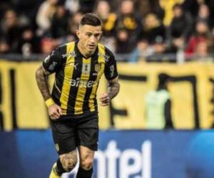 Brian Lozano actualmente es una de las figuras del histórico Peñarol de Uruguay.