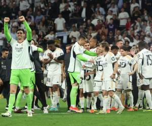 Real Madrid confirmó que Tchouaméni es baja y sería duda para la final de la Liga de Campeones.