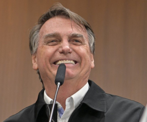Bolsonaro pasó por una endoscopia digestiva, una “septoplastia” y otros procedimientos en la región buco-nasal.