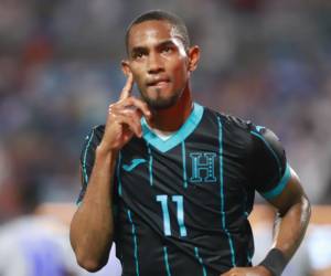 Jerry Bengtson se levantó de cabeza para darle un poco de esperanza a Honduras en un partido sumamente complicado.