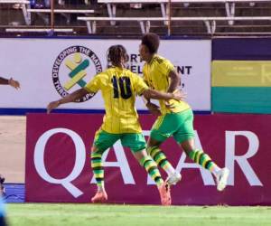 Demarai Gray fulminó a Honduras con un golazo de gran calidad tras un contragolpe.