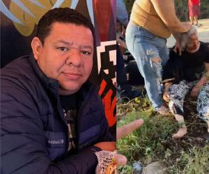 El conductor del bus, identificado como Javier Deras, murió junto a su esposa y su madre. Aunque su progenitora preliminarmente figuraba entre los heridos. Aquí los detalles.