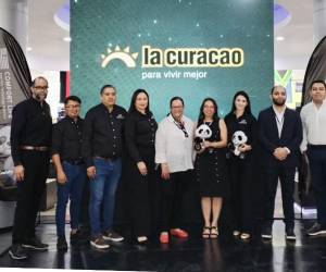 La innovación llega al dormitorio hondureño con el lanzamiento de la exclusiva colección Shadow, fruto de la alianza estratégica entre Comfort Life y La Curacao. Esta propuesta redefine los estándares del descanso mediante tecnología de vanguardia y materias primas de calidad mundial.