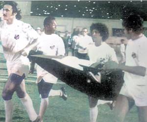 Olimpia despide a Pelé con emotivo recuerdo.