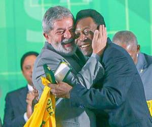 Lula mostró su admiración hacia Pelé en un último adiós.