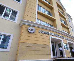 La Comisión Nacional de Bancos y Seguros destaca entre las instituciones públicas que pagan jugosos salarios en Honduras.