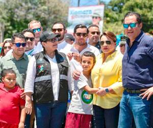 La mandataria supervisó la obra en su visita a Islas de la Bahía.