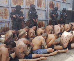 Por primer vez, ante la espiral de violencia que en gran parte proviene de las cárceles, y para responder a lasv exigencias de los sectores sociales, Policías y militares sometieron, este lunes, a los pandilleros y mareros de la Penitenciaría Nacional.