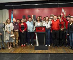 El comunicado otorga un voto de respaldo a la presidenta Xiomara Castro, destacando su respeto a la Constitución y a la alternabilidad.