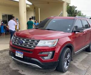 Al menos 13 disparos recibió el automóvil en el que se conducía el médico, solo uno logró impactarlo levemente.