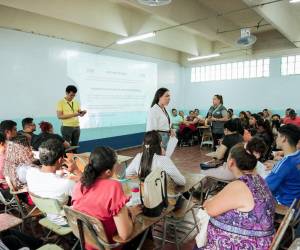 El Consejo Nacional Electoral (CNE) capacitó esta semana a los 2,000 miembros que integrarán las mesas especiales de revisión y reconteo.