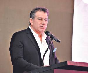 Yibrín afirmó que la denuncia al convenio del CIADI impacta la relación en los tratados bilaterales de inversión que Honduras ha firmado, pudiéndose enfrentar a posibles denuncias bajo estos acuerdos.