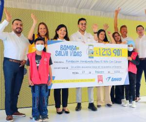 La iniciativa solidaria “La Bomba que Salva Vidas” hizo posible la recaudación de L1,213,901, cantidad que fue donada a la Fundación Hondureña para el Niño con Cáncer.