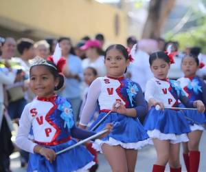 La iniciativa contempla tres categorías: palillonas, novias y pomponeras; bandas de guerra y cadetes; y cuadros folclóricos.