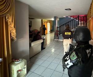 Aseguran un total de 71 bienes pertenecientes al grupo criminal conocido como Los Isleños, quienes enfrentan acusaciones por tráfico de más de 250 toneladas de cocaína en los últimos cinco años.