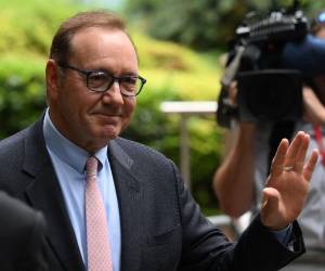 Kevin Spacey construyó una carrera formidable dando vida a antihéroes enigmáticos, peligrosos y carismáticos, pero una serie de acusaciones sobre agresiones sexuales lo relegaron al rango de persona non grata en Hollywood.