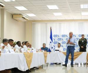 El presidente Nasry Asfura se reunió con empresarios de Atlántida para dar a conocer la cartera de proyectos de infraestructura y desarrollo que se impulsarán en el litoral atlántico.
