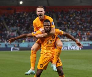 Denzel Dumfries fue la gran figura de la noche al dar dos asistencias y marcar el tercero frente a Estados Unidos.