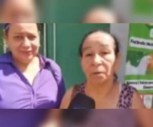 Ella es la madre de una de las personas sobrevivientes en el accidente en la carretera a Olancho.