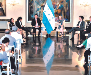 Diferentes invitados internacionales apoyaron la decisión del gobierno sobre CIADI.