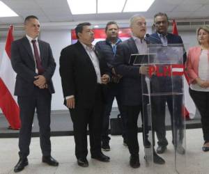 Ayer martes, el Consejo Central Ejecutivo del Partido Liberal (CCEPL) sostuvo una reunión, donde confirmaron la postura “en contra” de la bancada liberal.