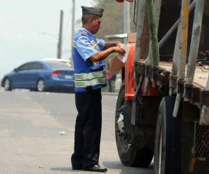 La DNVT realiza fuertes operativos en diferentes zonas la capital para hacer cumplir la ley.