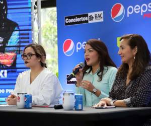 Kelin Díaz, de En Vivo; María Arévalo, de Pepsi Honduras; y Mónica Arita, de BAC Credomatic; anunciaron las novedades del show.