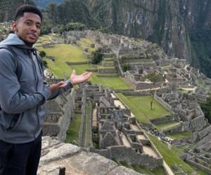 Anthony Lozano subió varias historias a sus redes sociales.