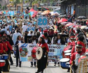 Los padres ya empezaron a criticar el nuevo nombre de las fiestas patrias celebradas el 15 de septiembre por parte de Edwin Hernández.