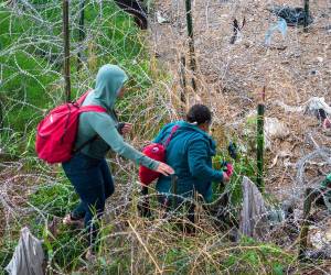 Los migrantes que sean detenidos podrían recibir penas de hasta 20 años de cárcel o ser expulsados a México.