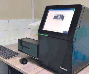 Este es el equipo secuenciador de nueva generación MiSeq llumina.