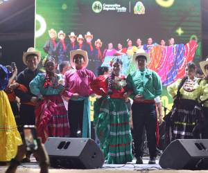 La Plaza Cívica San Sebastián se llenó de arte y tradición para celebrar el talento hondureño. Este evento reunió a familias y jóvenes en un espacio de convivencia y orgullo nacional.