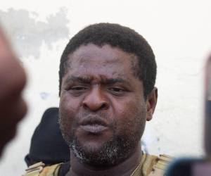 Una crisis de seguridad atraviesa Haití que desató una ola de violencia entre varias pandillas que se disputan el control de la ciudad. Una de estas bandas criminales es la liderada por Jimmy Chérizier, conocido también como “Barbecue”.