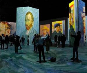 “El sueño inmersivo” reúne poco más de 200 obras de la producción de Vincent van Gogh. Algunos de los museos más importantes del mundo tienen sus creaciones en sus colecciones.