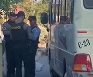 Una violenta escena se registró en Barandillas, cuando pasajeros enfurecidos lincharon a presunto ladrón tras asesinato en un bus urbano.