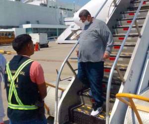 José Inocente llegó en un vuelo de deportados a Honduras, al descender del avión fue detenido unas horas por las autoridades hondureñas.