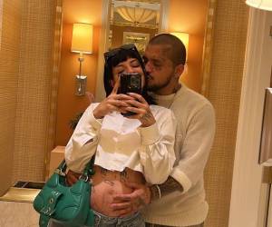 Nodal y Cazzu esperan su primer hija juntos.