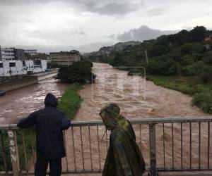 Las autoridades de la Secretaría de Gestión de Riesgos y Contingencias (Copeco) han compartido las condiciones climáticas para esta semana, en las que se pronostica la llegada de una onda tropical que provocará lluvias durante varios días.