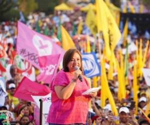 Gálvez nació en Tepatepec, en el estado de Hidalgo, y su infancia estuvo marcada por la violencia.