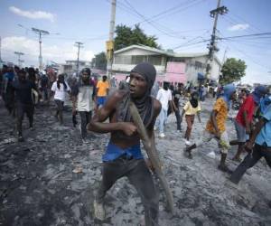 Más de 600 personas murieron en una nueva ola de violencia extrema que golpeó a varios barrios de la capital.