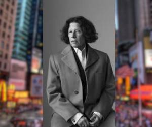 Fran Lebowitz ha dicho que odia a la muchedumbre que llena las calles de Nueva York, pero también reconoce que esa misma gente ha sido un aliciente para su narrativa.