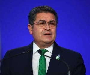 El expresidente hondureño aseguró en sus redes sociales que la Corte de Apelaciones dejó sin efecto su condena por narcotráfico.