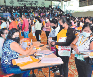 Para revisar lo exámenes de los maestros, la Secretaría de Educación empleará escáner
