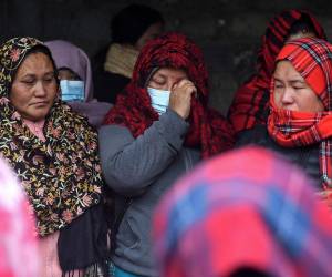 A bordo del avión iban 15 extranjeros: cinco ciudadanos de India, cuatro rusos, dos coreanos, una argentina, un australiano, un irlandés y un francés, precisó el portavoz de la aerolínea, Sudarshan Bardaula.