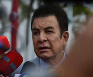 En medio de críticas al sistema electoral, Nasralla dijo que no quiere ser presidente, pero dejó en suspenso su participación en futuros comicios.