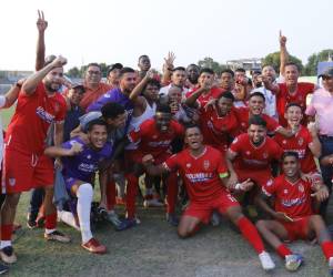 La euforia se apoderó de los rostros de los jugadores de la Real Sociedad tras el silbatazo final.